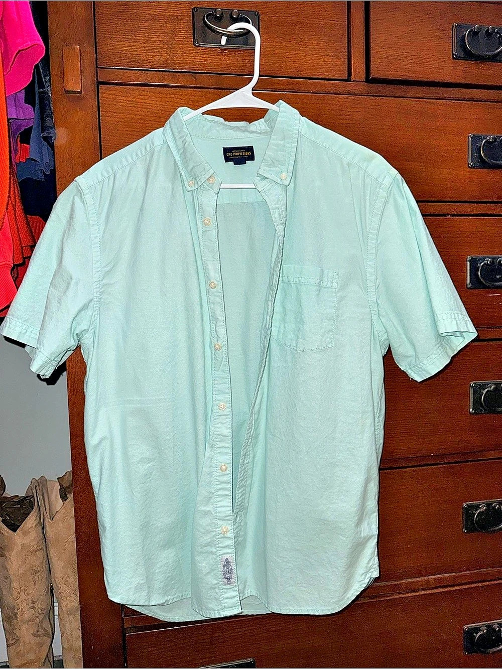 CPO Provisions Short Sleeve Button Down in Green Size Medium